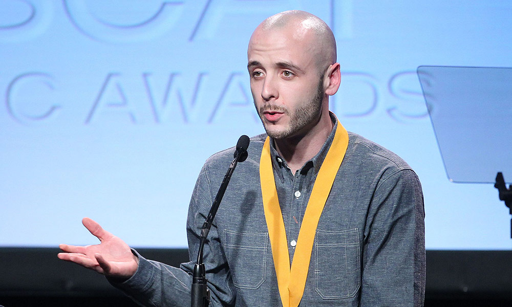 Rolling Stone: Noah 40 Shebib and his fight against Multiple Sclerosis (MS)