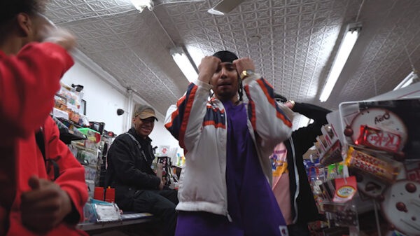 Cardo Antonnio supports Baby Bounce with On Fiyee video