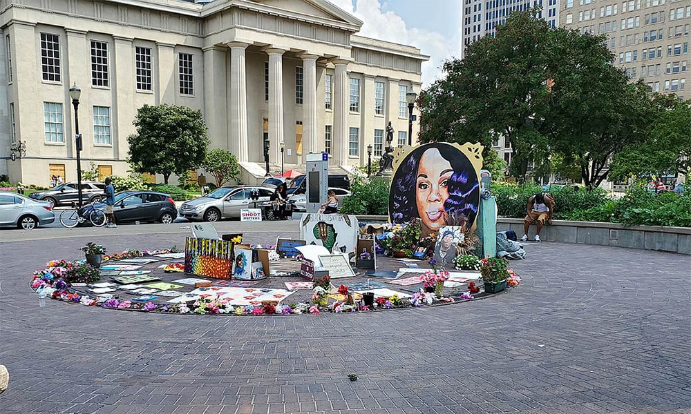 Breonna Taylor Memorial in Jefferson Square in Louisville, KY