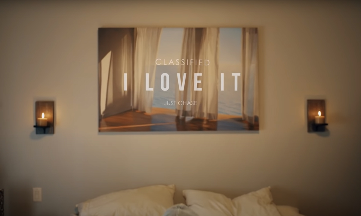 Scene from the I Love It video