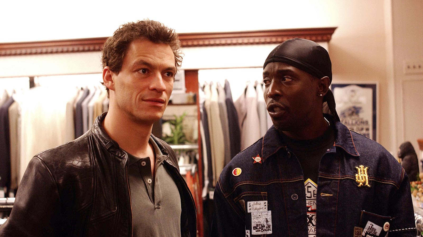Michael K. Williams (right) as Omar Little in The Wire. (Photo: Moviestore Collection Ltd/Alamy)