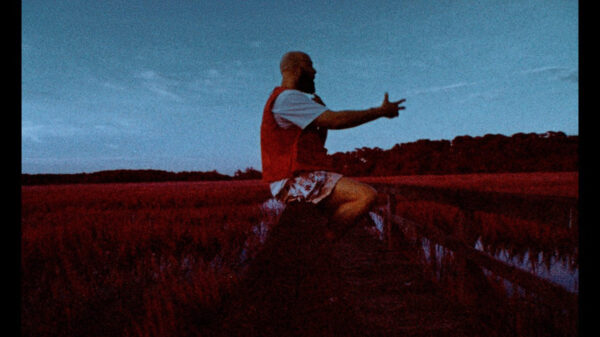 Scene from When The Sun Shines Again music video by Common and Pete Rock.