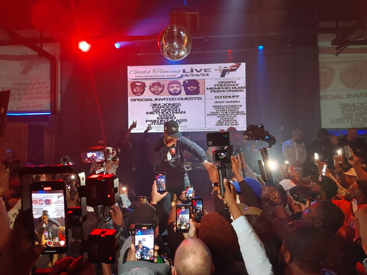Grafh and guests performing at S.O.B.'s i NYC