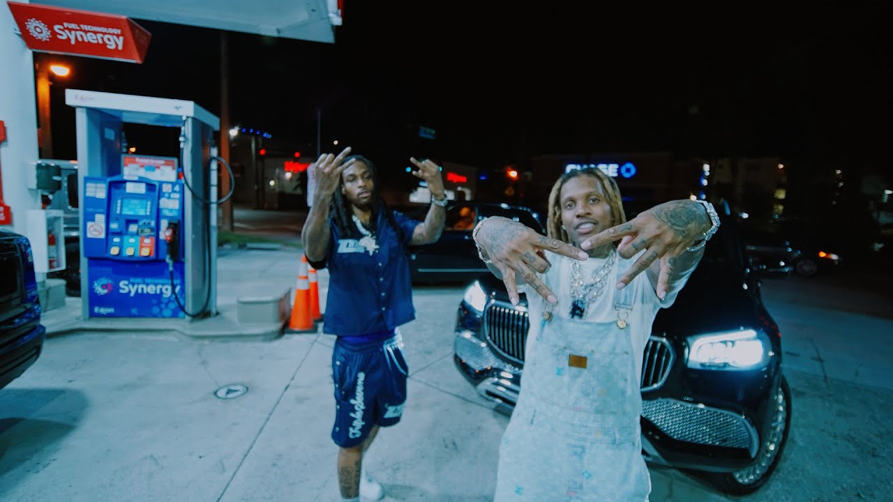 Scene from the Monitoring Me music video by Lil Durk