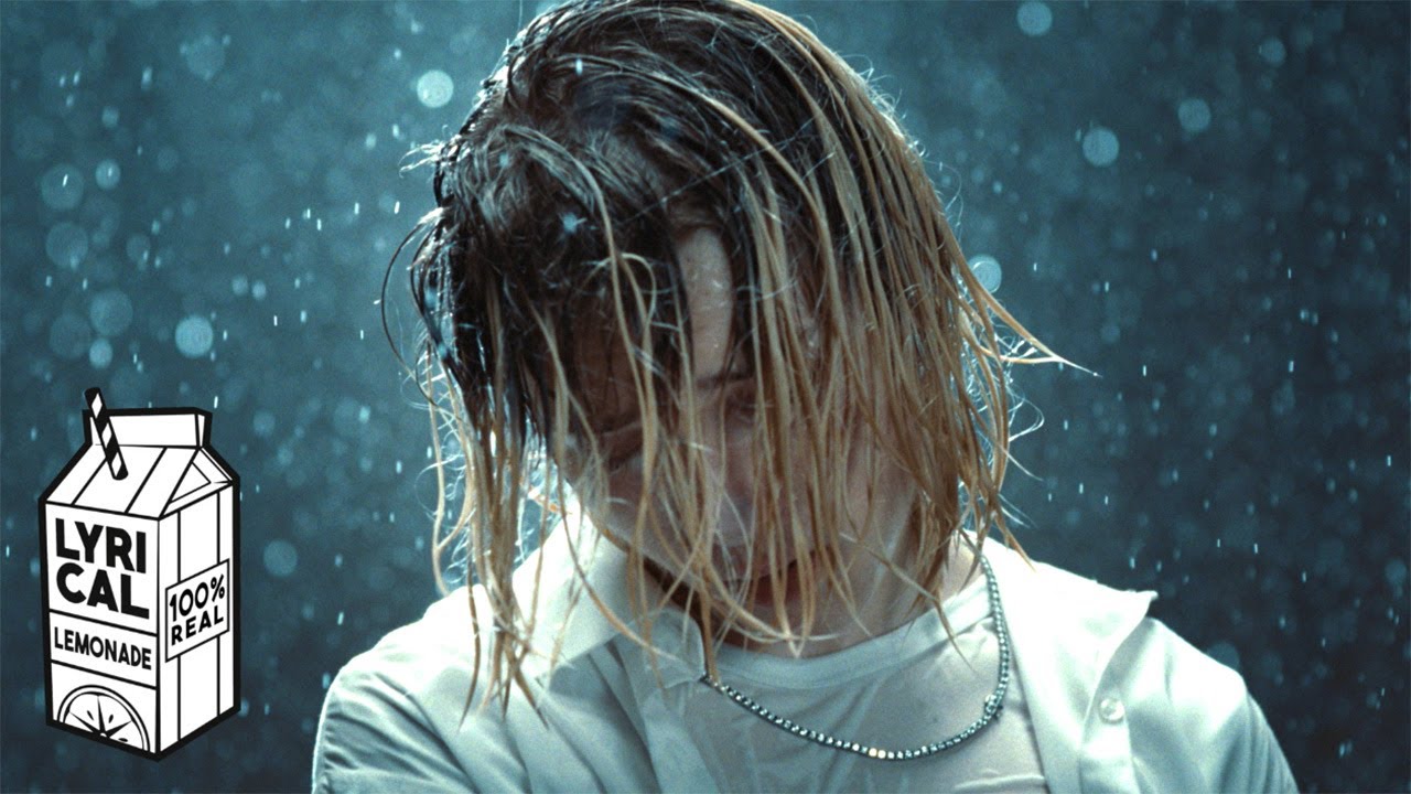 Scene from the F*CK SWAG music video by Nettspend.