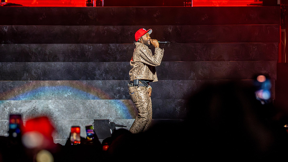 Meek Mill performs on stage at his Philly homecoming concert